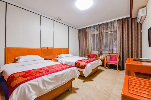Xixia Jinxiu Garden Hotel