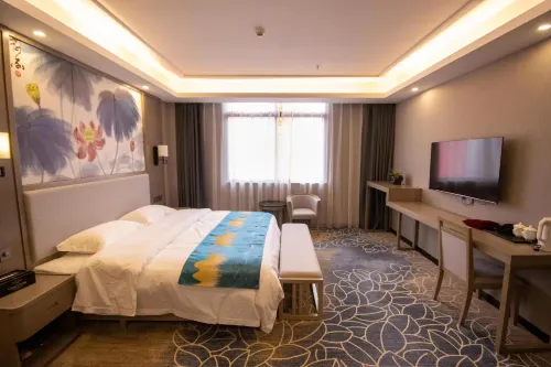 Zhaoping Hualton Hotel