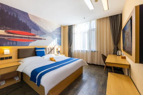 โรงแรมไลท์ไคด้า (สถานีรถไฟความเร็วสูงหลานโจวตะวันตก สถานีรถไฟใต้ดินทูเมินดุน)