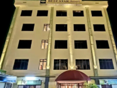Best Star Resort Hotels near Underwater World Langkawi