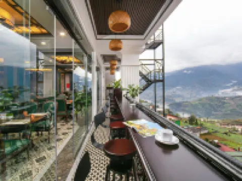 DeLaSol Sapa - Central Boutique Hotel Hotels in Sapa