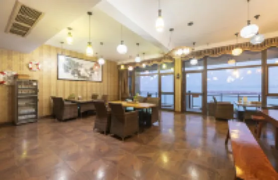 Yinglong Haipan Holiday Hotel