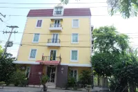 OYO 75429 '101 Place Navanakorm' Hotels in Khlong Luang
