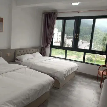 Liangye Three Person B&B