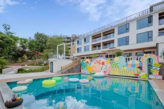 Qixiannv Homestay (Xiannv Mountain Shop)