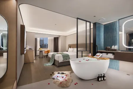 Dyson Huanju Hotel (Lianyungang Suning Plaza)