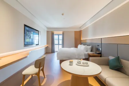 Wanda Plaza Tang Garden Store, Chengdu Xiachang Qionghai 17 Degrees Отели рядом с достопримечательностью «Lushan Scenic Area»