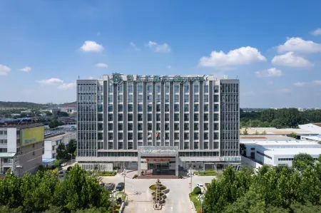 Magnotel Hotel (Jiaxiang Station Zengzi Avenue)