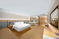 Baide Business Hotel (Qitaihe Pedestrian Street)