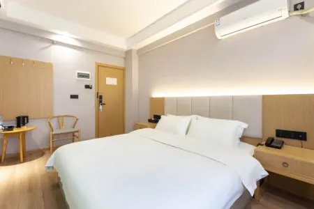 Ease Hotel(taiguli store, Chunxi Road, Chengdu)