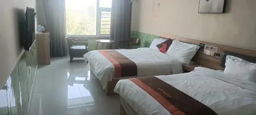Junan County Qianhua Business Hotel