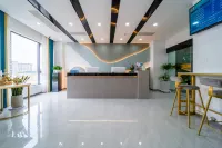 Manper Light Luxury Panorama Hotel (Longxi High-speed Railway Station Longxi No.1 Middle School)