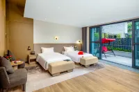 Emeishan Visit Zhuang Xunli Resort Hotel Hotels near Qingyin Pavilion