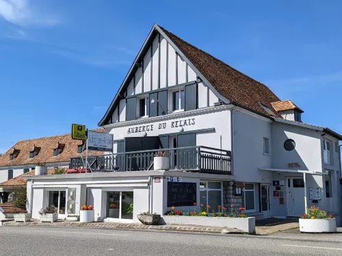 Logis Auberge du Relais فنادق في Orthez