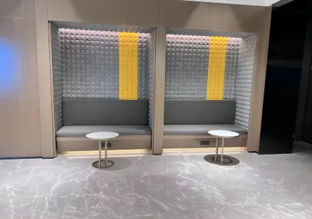 Homeinn Plus Hotel (Shanghai Wild Animal Park Huinan Subway Station) Отели рядом с достопримечательностью «Shanghai Industry and Commerce Foreign Language College South Campus»