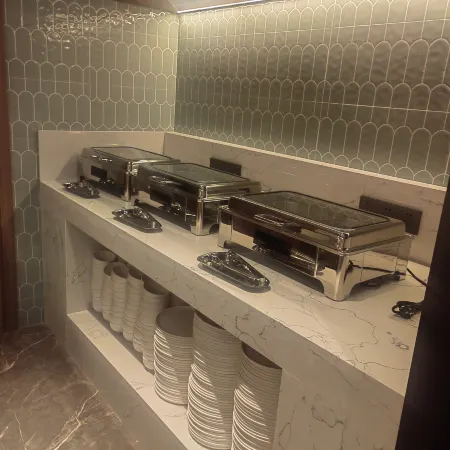 Magnolia Hotel (Qizilou Branch, Lishui University)
