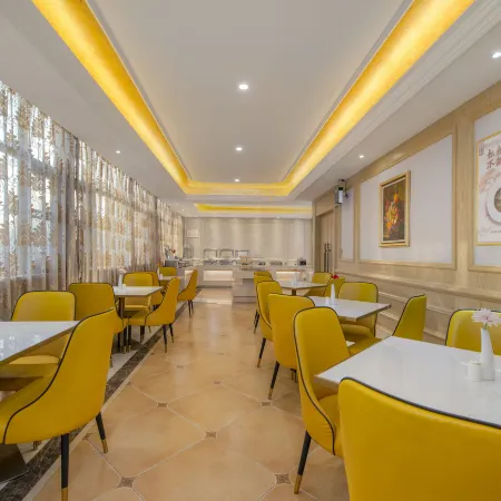 Vienna Hotel(Dengzhou Guangyi mall store)