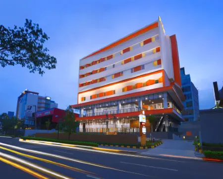 Starlet Hotel BSD City Hotels in Pagedangan