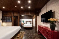 Blossom Hill Old Town of Lijiang Yinchan Hotels in Lijiang