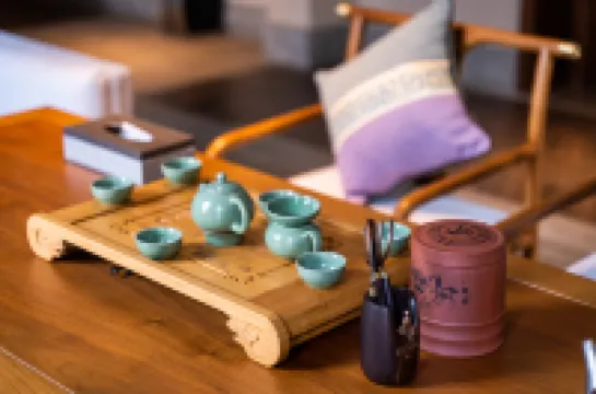 Zhangjiajie Expert Village Yangguang Hotel (Zhangjiajie National Forest Park Wulingyuan)