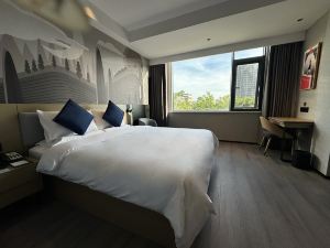 Thank Hotel Plus(Lingshui Yingzhou)