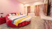 Wuyuan Hotel (Kunming South High-speed Railway Station University Town)