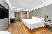 Starway Hotel (Jinan West Railway Station International Convention and Exhibition Center) Hotels in Jinan