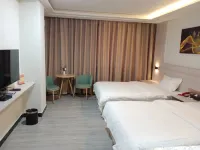 Renxuan Apartment