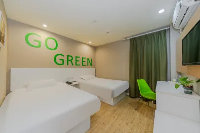 Motel (The Bund, Qipu Road, Tiantong Road Metro Station) 2-bed Room