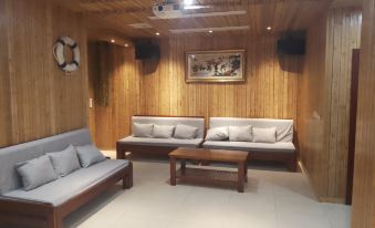 Jingfeng Huting Homestay