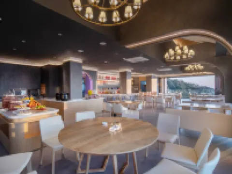 Cloud Built Banshan Pond Scene Hotel Hotel a Xinping