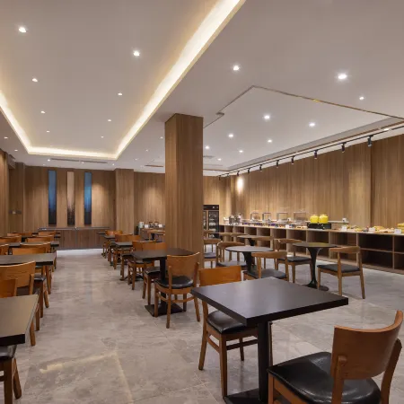 Yagu Landis Hotel (Foshan Creative Industry Park Wangfujing Ziweigang Branch)