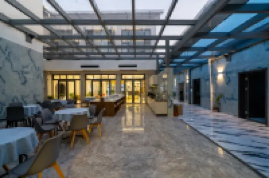 Jialong Hotel (Yulin Wonderland)