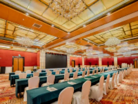 福鼎金龍ホテル（高速鉄道駅） 福鼎のホテル