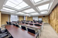 Superior Hotel (Anping Shenggu Anman)