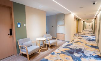 Dream Half City Future Smart Hotel