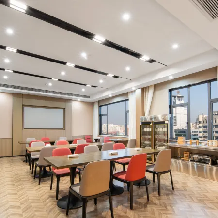 Baiman Hotel (Xiaogan Hanchuan Economic Development Zone Branch)