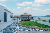 Yushi Shanshe Homestay (Huangguoshu National Park Branch)