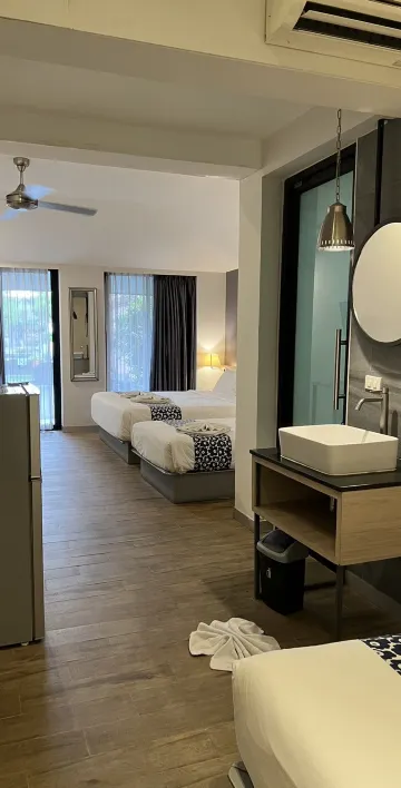 ห้องดีลักซ์ แฟมิลี่ สำหรับ 4 ท่าน