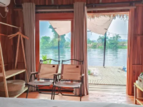 m&r house Hoteles en Feuang