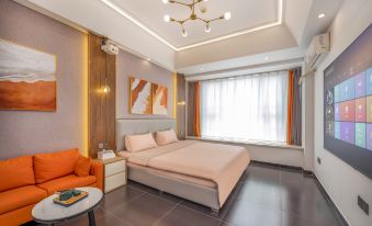 Roentgen Art Film Homestay Hotel