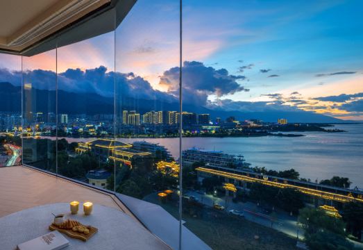 얼하이 레이크뷰 아파트먼트