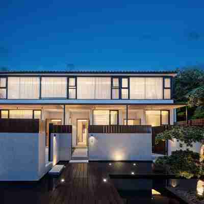 隱拙·山與瀾人文美學海景飯店(潿洲島滴水丹屏店) Hotel Exterior