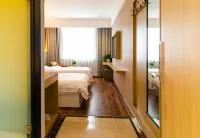 Shell Hotel (Anhui Fuyang Shangsha Times Square)