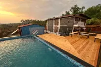 Savitri Bungalow Hotels in Dhangarwadi
