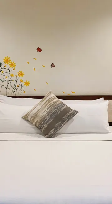 ห้องซูพีเรียร์ เตียงใหญ่ 1 เตียง