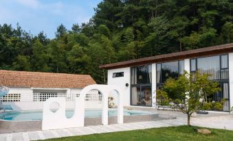 Moganshan Zorazora Swimming Pool Slide Resort Homestay