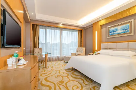 Dongfu Hotel (Guangzhou Huadu Plaza Cultural Tourism City)