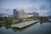 Shanghai Lingang Oriental Pearl Mercure Hotel Hotel in zona Shanghai Flower Port