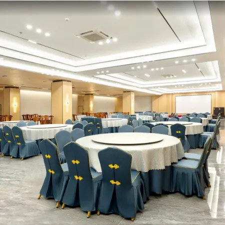 Huguangyan Holiday Hotel
